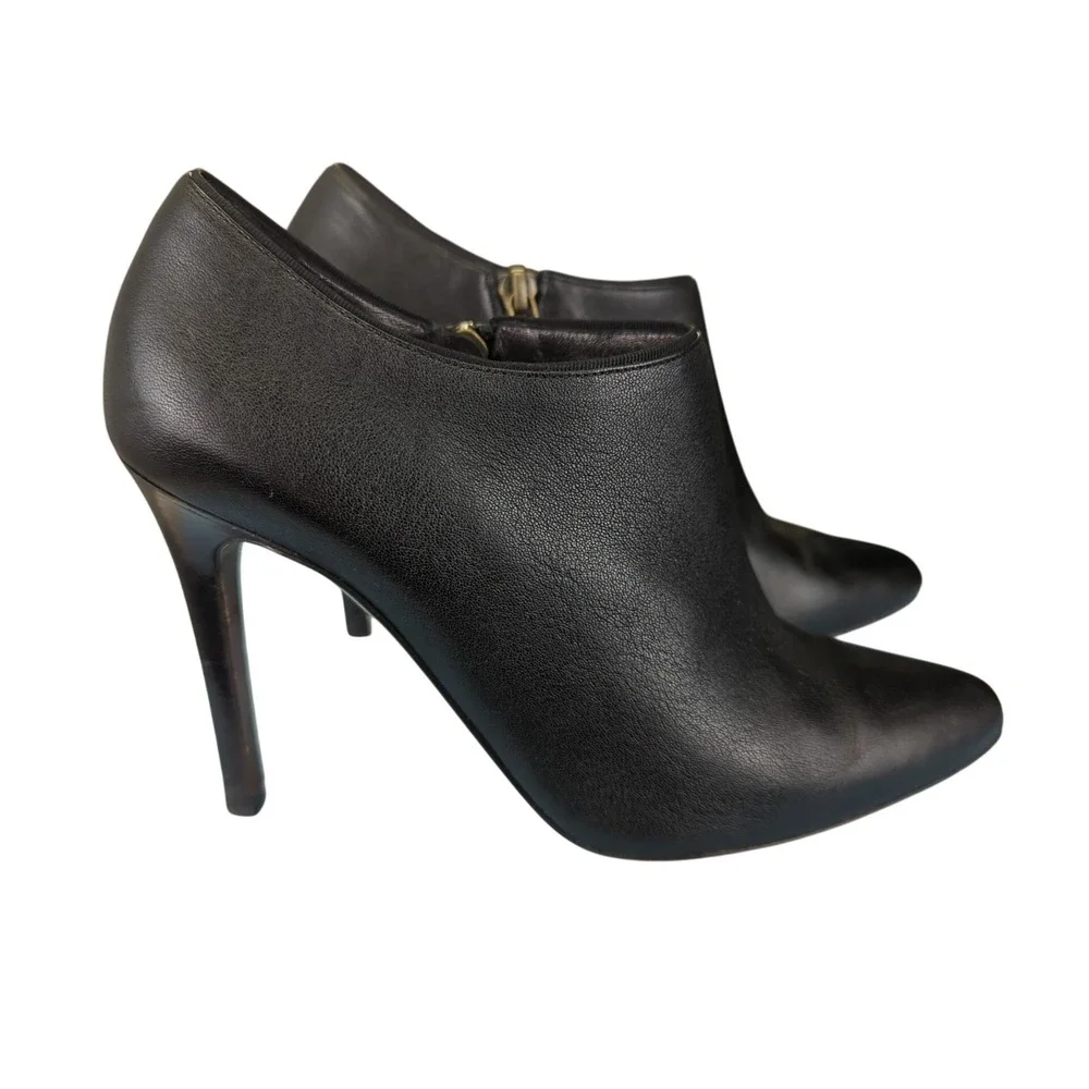 Lanvin style bootie